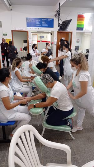 Centro de Saúde Escola da Unipar recebe ação do curso de Estética.