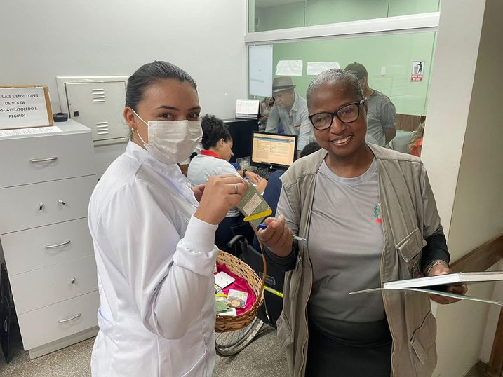 Enfermagem promove campanha de prevenção em conscientização para mulheres.