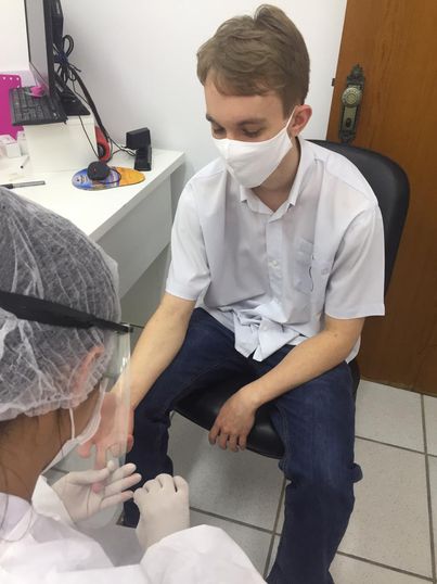 TeleLab: Aluna em aula prática na Unipar