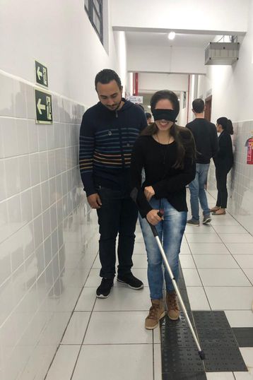 Dinâmica insere estudantes no contexto da problematização da acessibilidade para pessoas com deficiência