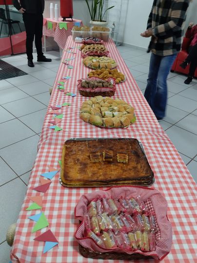 Toledo realiza café junino para colaboradores.