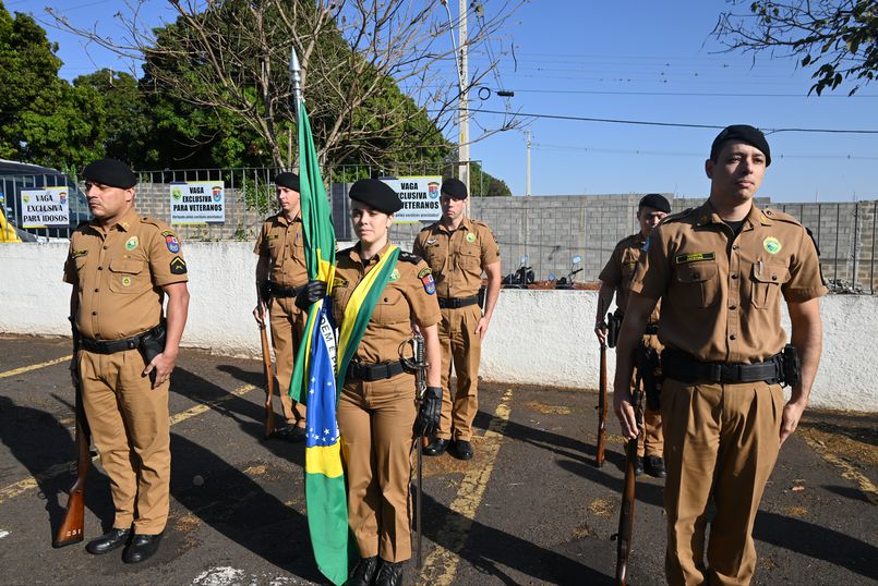 Polícia Militar confere mérito à Unipar.