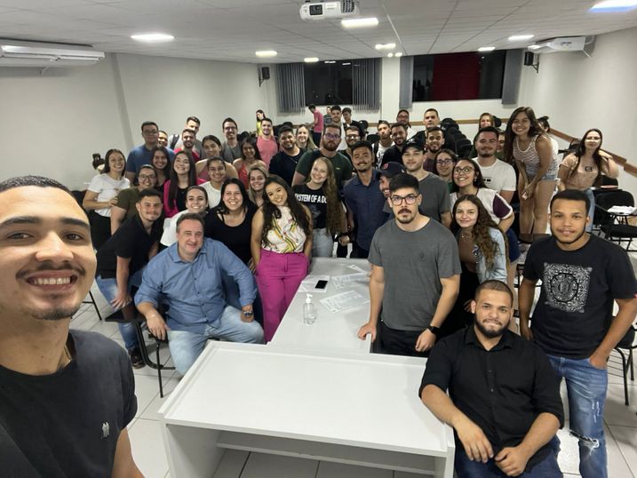 Turma do Prof. Adriano Cesar.