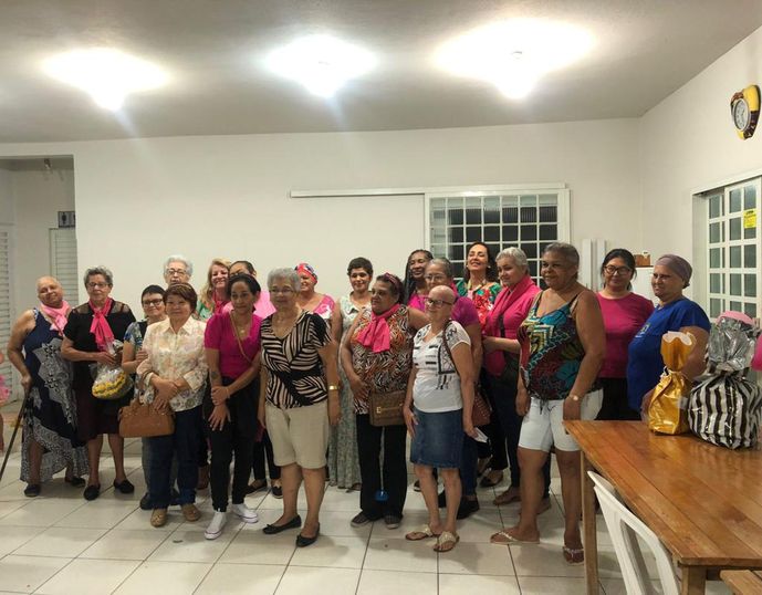 Acadêmicos de Enfermagem visitam a Associação e Portadores de Doenças Especiais (APDE).