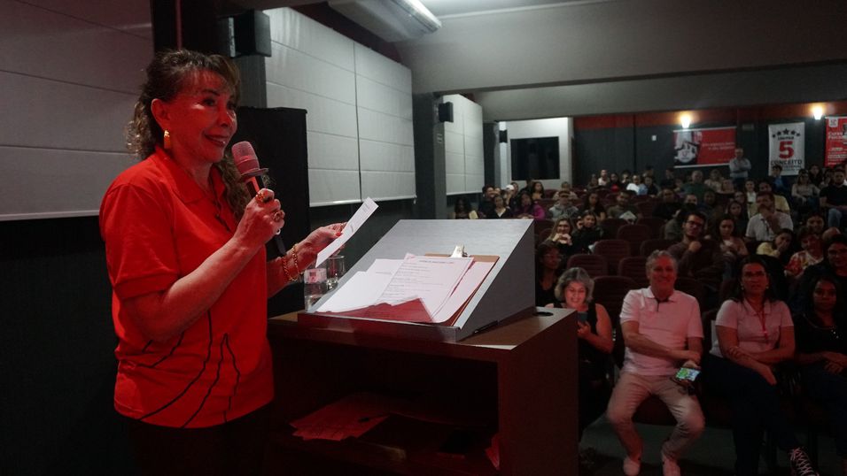 Unipar promove mais uma edição do Show de Talentos.