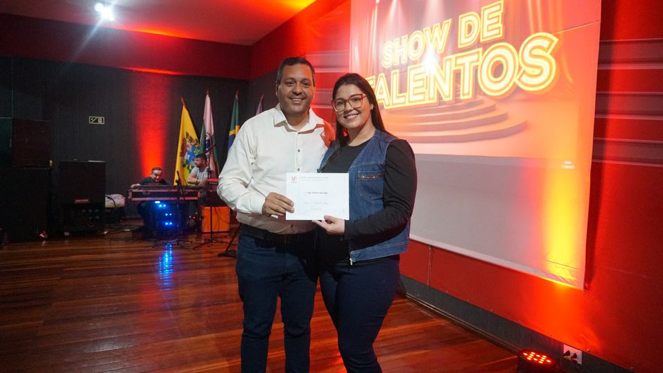 Unipar promove mais uma edição do Show de Talentos.