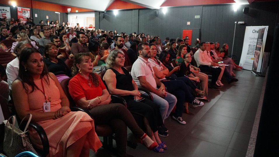 Unipar promove mais uma edição do Show de Talentos.