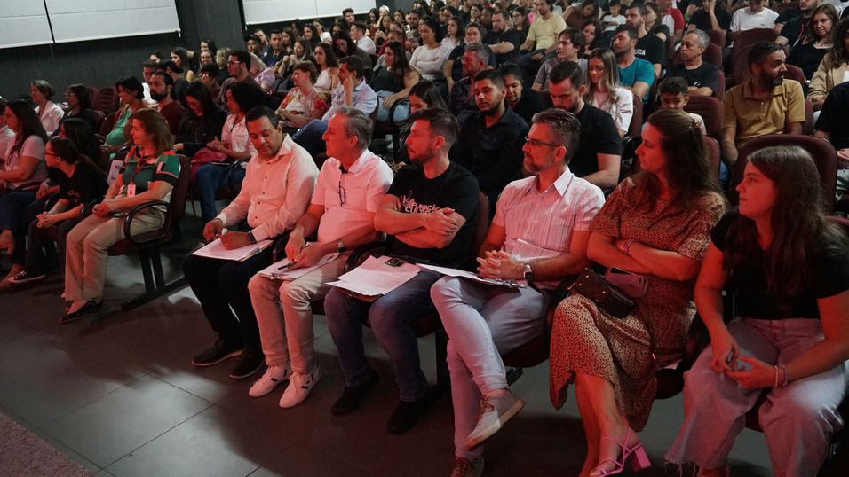 Unipar promove mais uma edição do Show de Talentos.