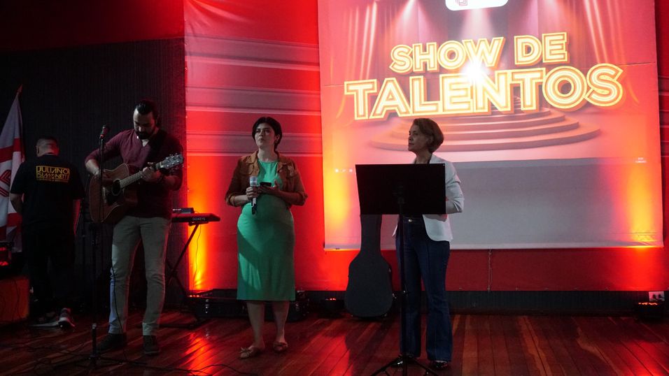 Unipar promove mais uma edição do Show de Talentos.