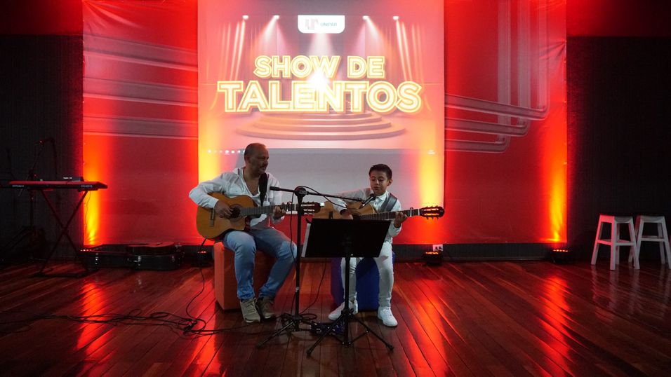 Unipar promove mais uma edição do Show de Talentos.