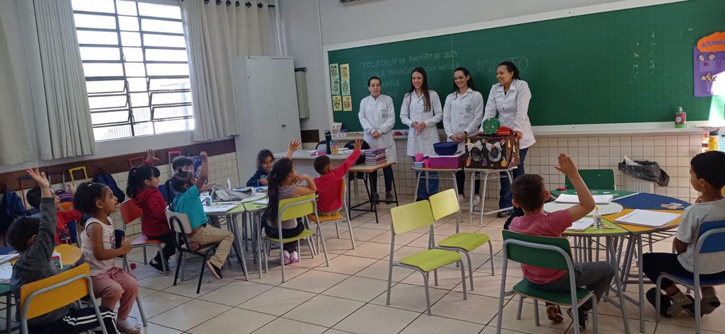 Curso de Nutrição leva dinâmica à Escola Ivo Welter.