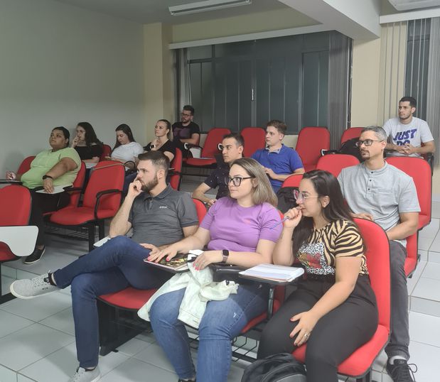 Cascavel inicia MBA em Gestão de Cooperativas de Crédito.