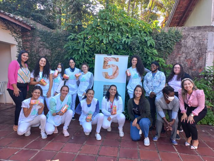 Centro de Estética da Unipar leva ação social à ONG União pela Vida.