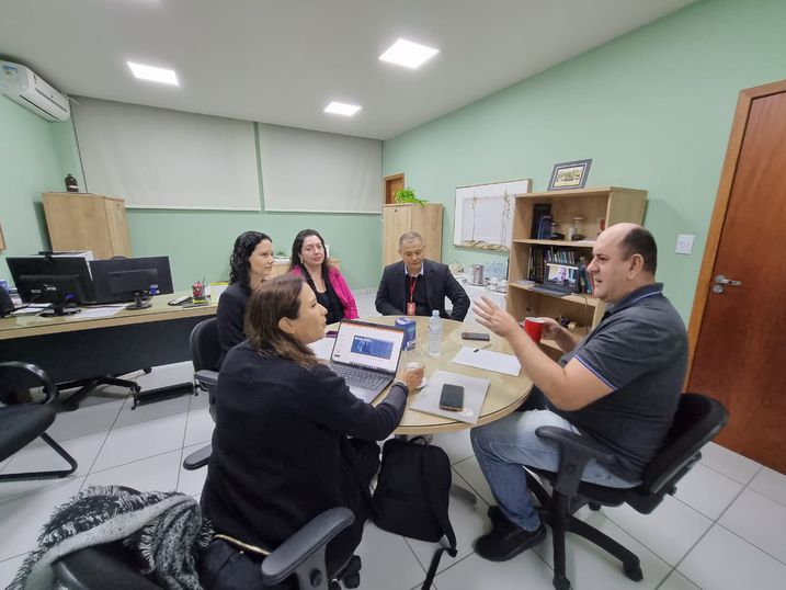 Com a pós-graduação e Copex.