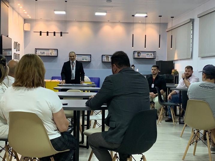 Novos Membros da COLAP/UNIPAR assumem seus cargos.