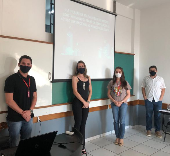 Gratidão. Sentimento é compartilhado entre professores e alunos ao final das apresentações