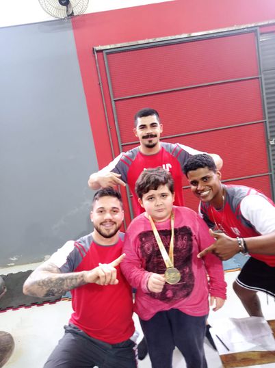 Curso de Educação Física promove atividades para mais de 300 crianças.